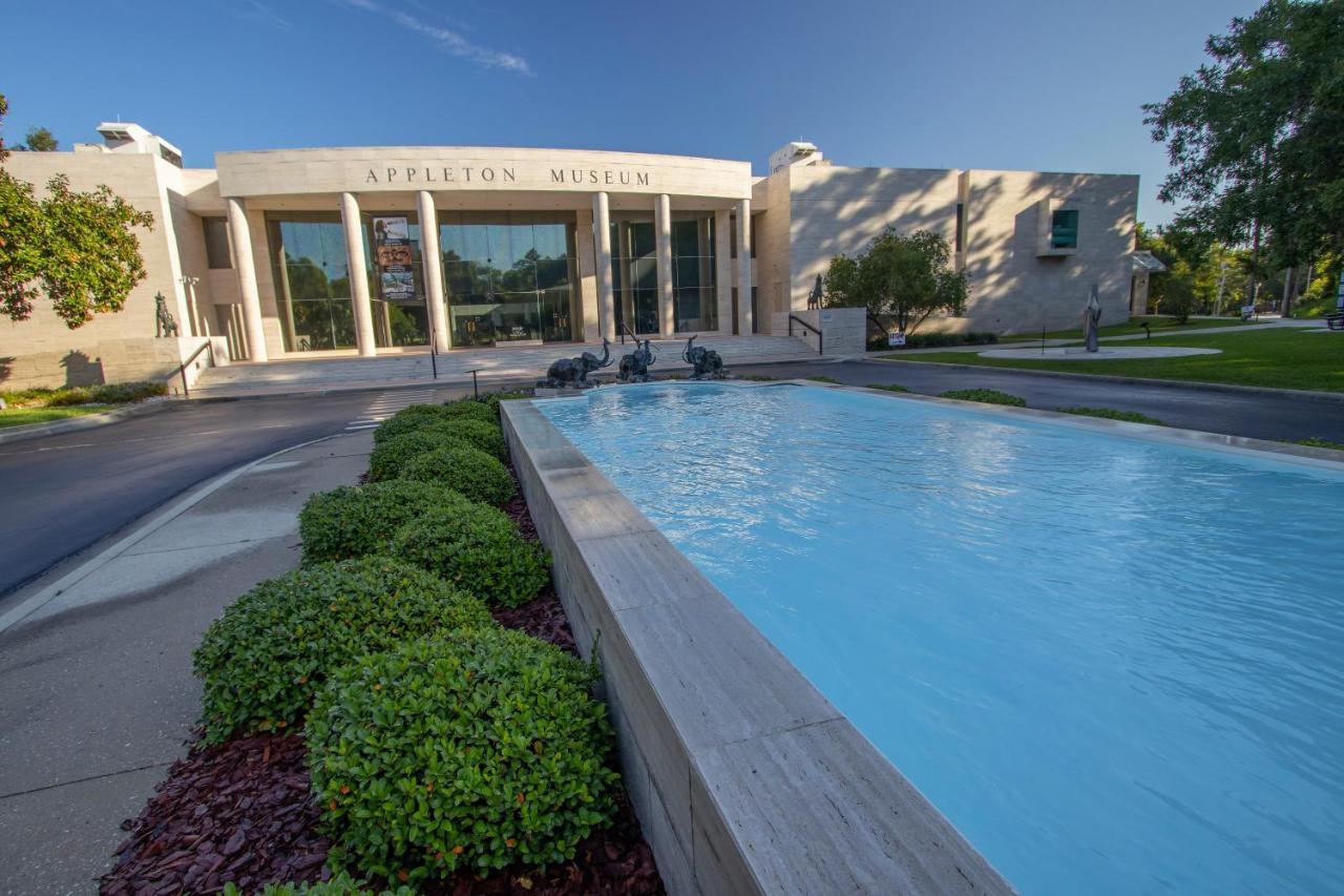 Holiday Inn Hotel & Suites Ocala Conference Center By Ihg Eksteriør billede