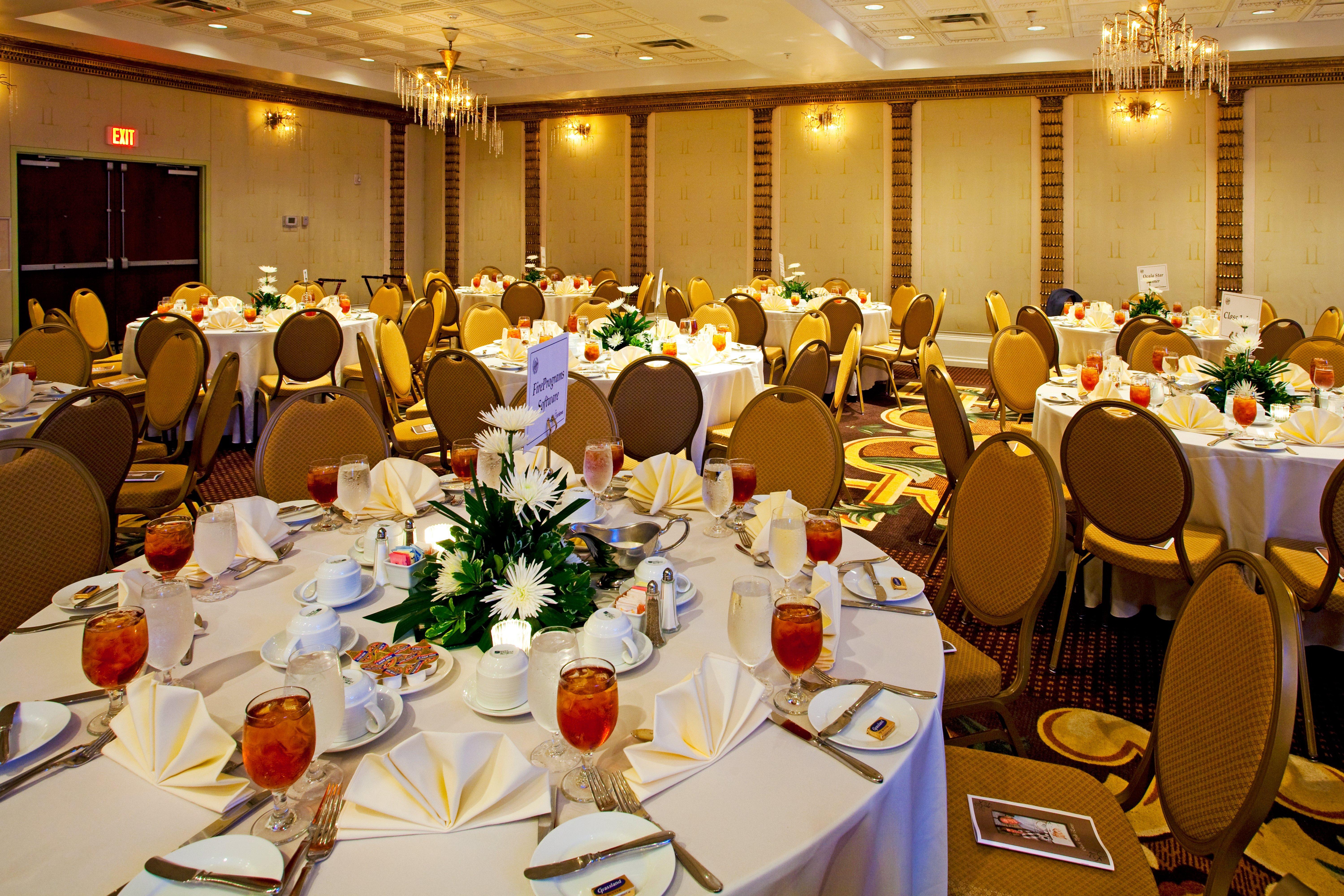 Holiday Inn Hotel & Suites Ocala Conference Center By Ihg Eksteriør billede